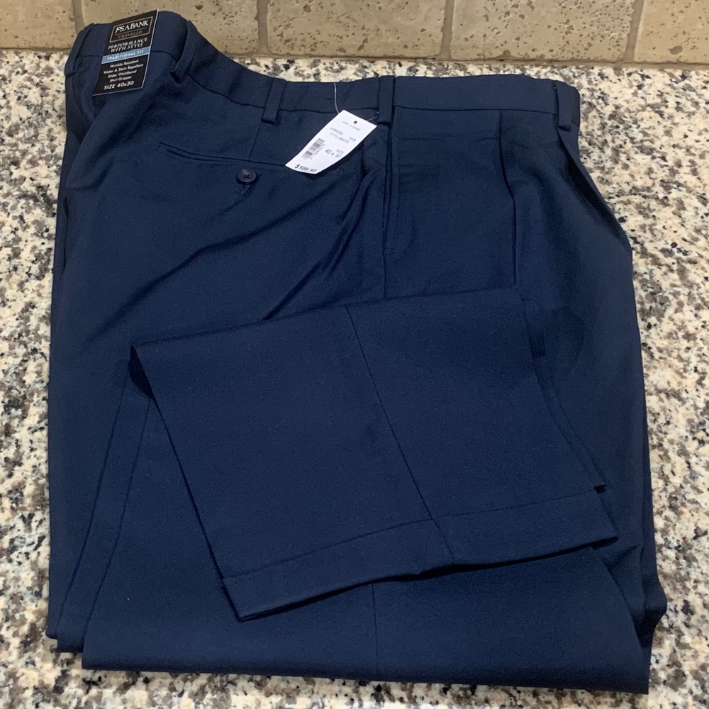 Jos A Bank Men's Pants New With Tags Blue Size 40x30 Pleated Front Original $110
